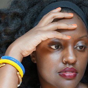 Meet your Posher, Lorraine